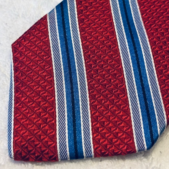 Brand New Stylish High Quality Tie By DANIEL CREMIEUX - Picture 1 of 5